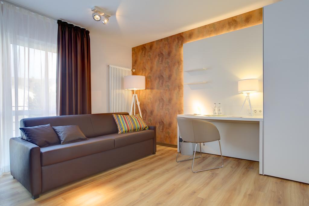 Elisabeth Hotel Garni เดทโมลด์ ภายนอก รูปภาพ